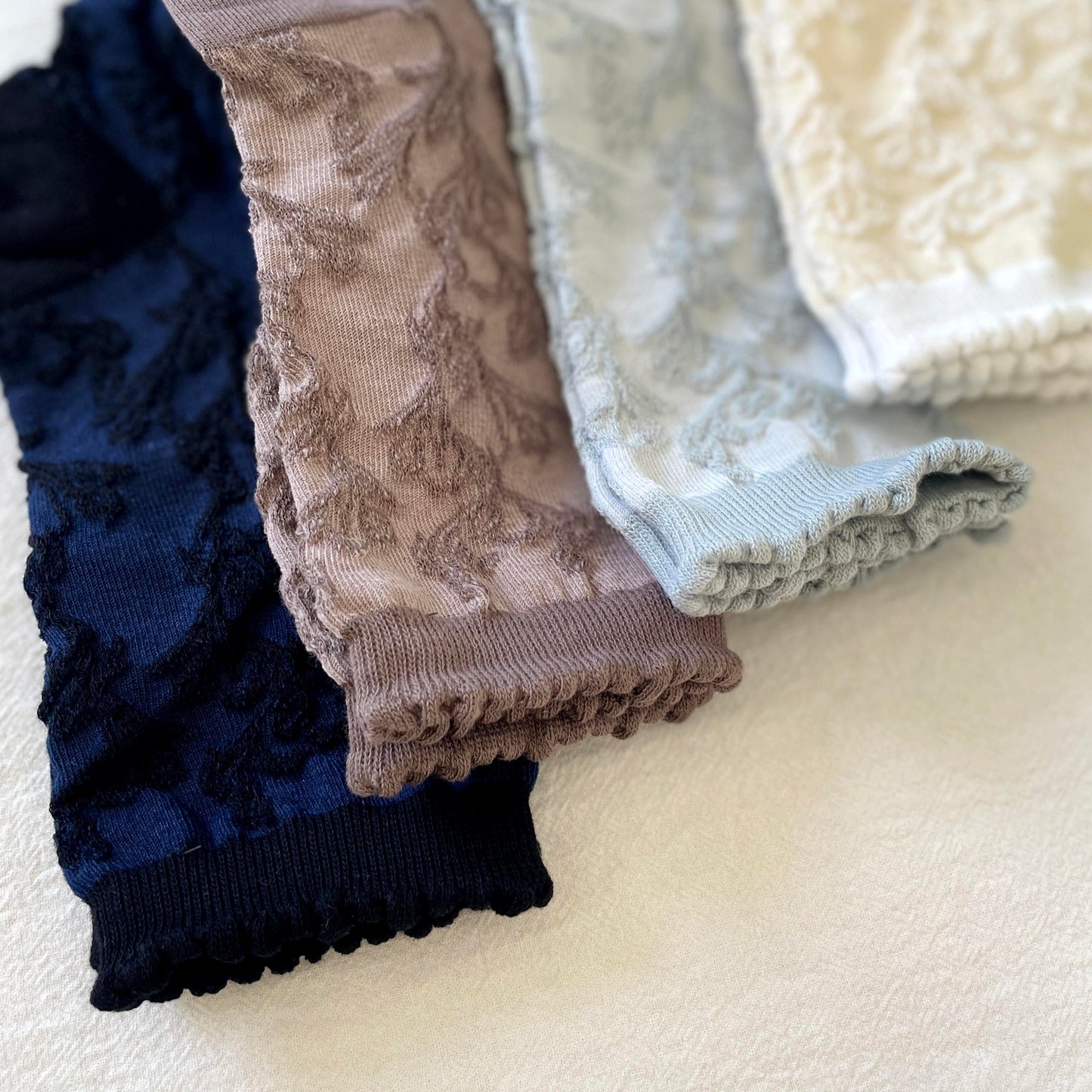 RUFFLE FLORAL SOCKS | TULIP