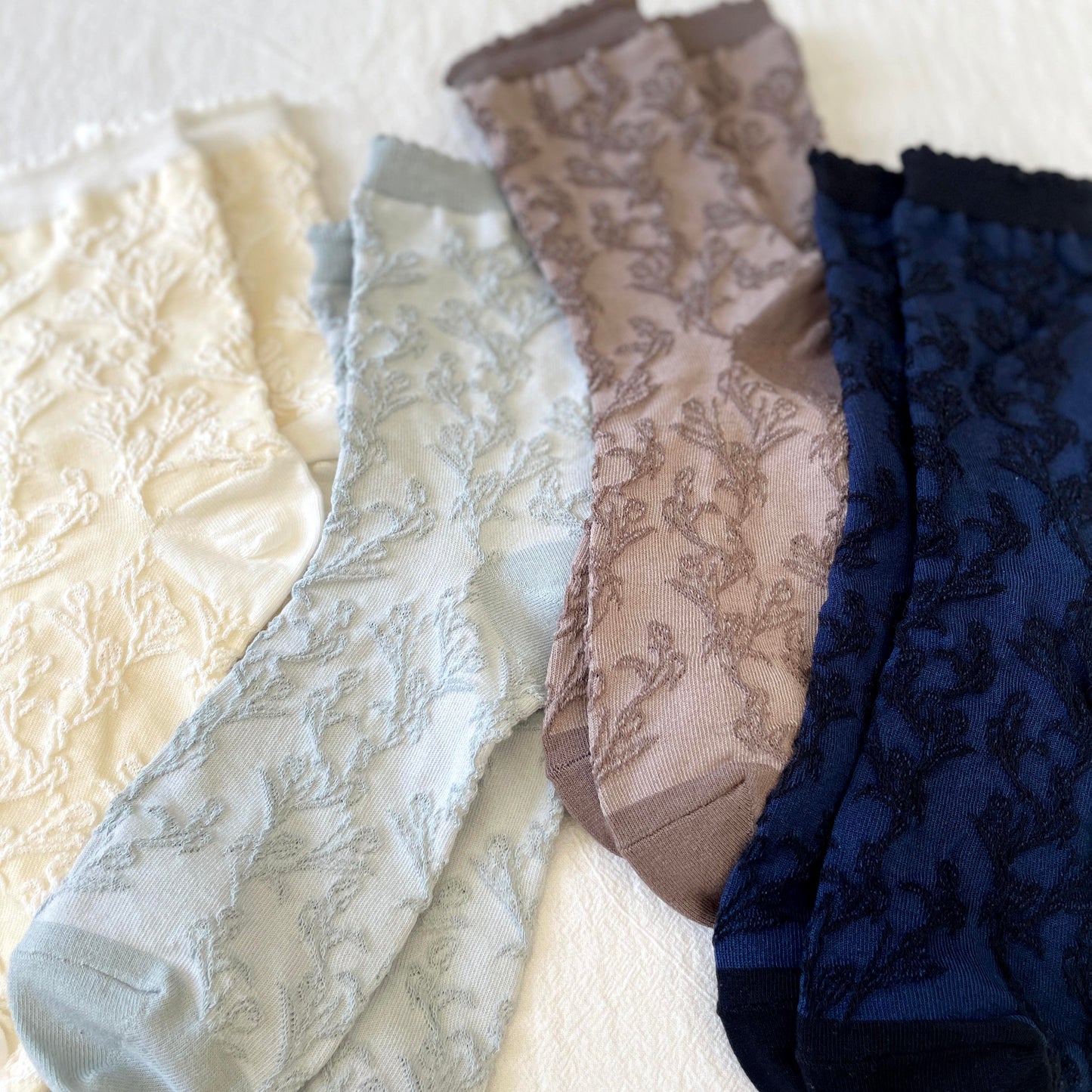 RUFFLE FLORAL SOCKS | TULIP